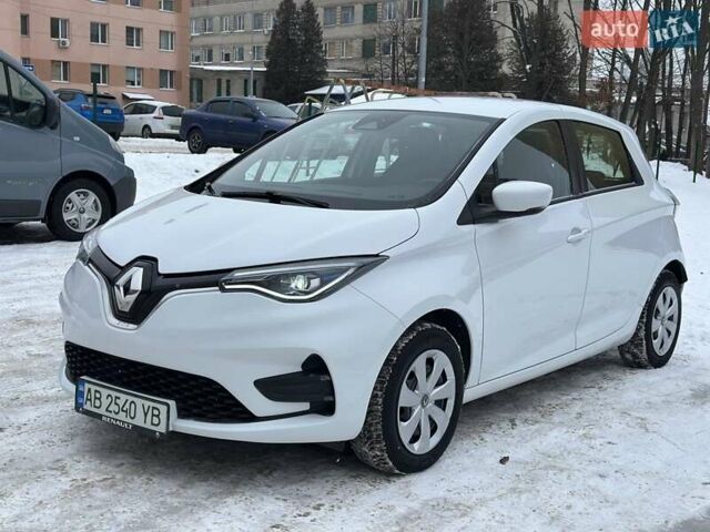 Белый Рено Зое, объемом двигателя 0 л и пробегом 29 тыс. км за 12300 $, фото 1 на Automoto.ua