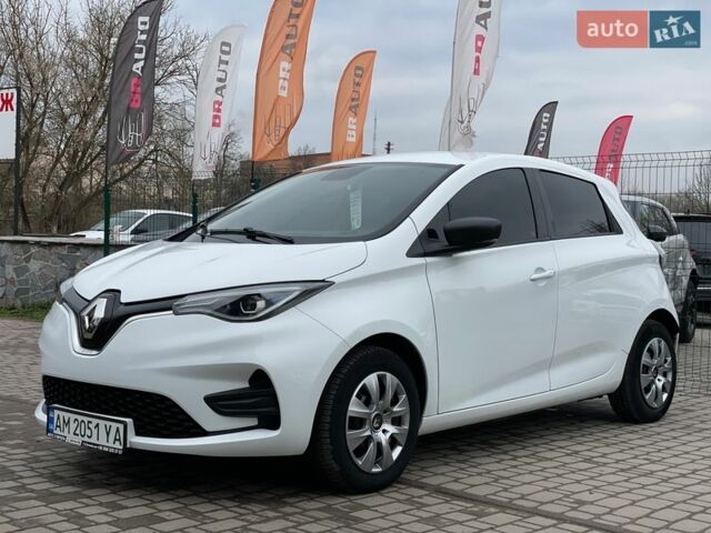 Белый Рено Зое, объемом двигателя 0 л и пробегом 90 тыс. км за 11455 $, фото 1 на Automoto.ua