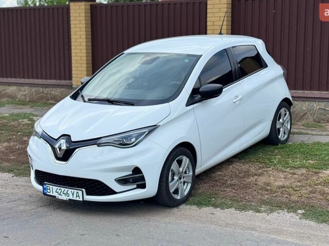 Белый Рено Зое, объемом двигателя 0 л и пробегом 66 тыс. км за 13499 $, фото 1 на Automoto.ua