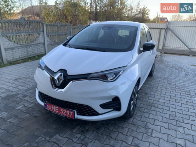 Белый Рено Зое, объемом двигателя 0 л и пробегом 69 тыс. км за 12900 $, фото 1 на Automoto.ua