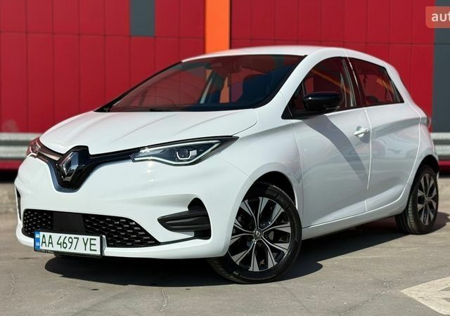 Білий Рено Зое, об'ємом двигуна 0 л та пробігом 38 тис. км за 13999 $, фото 1 на Automoto.ua
