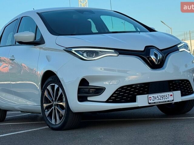 Білий Рено Зое, об'ємом двигуна 0 л та пробігом 47 тис. км за 13750 $, фото 1 на Automoto.ua