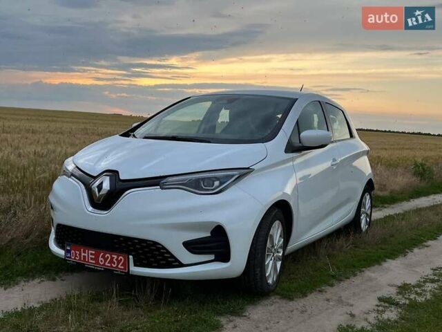 Белый Рено Зое, объемом двигателя 0 л и пробегом 50 тыс. км за 13550 $, фото 1 на Automoto.ua