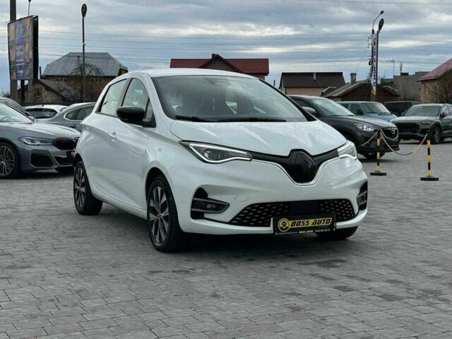 Белый Рено Зое, объемом двигателя 0 л и пробегом 33 тыс. км за 14500 $, фото 1 на Automoto.ua