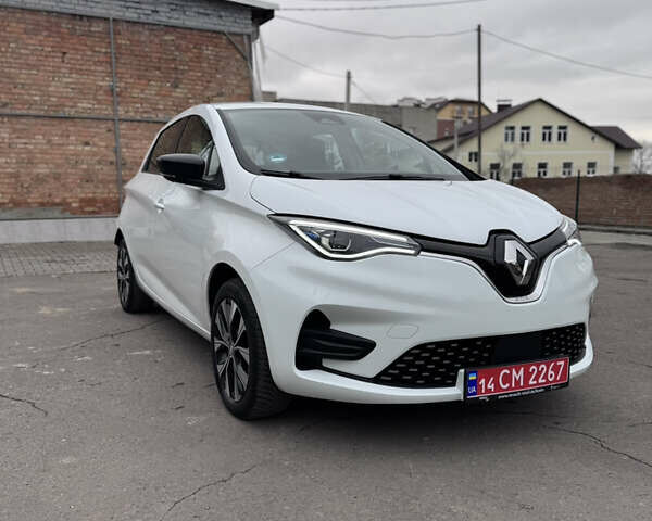 Белый Рено Зое, объемом двигателя 0 л и пробегом 71 тыс. км за 12700 $, фото 1 на Automoto.ua