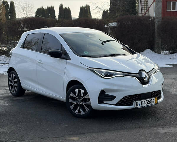 Білий Рено Зое, об'ємом двигуна 0 л та пробігом 48 тис. км за 13100 $, фото 1 на Automoto.ua