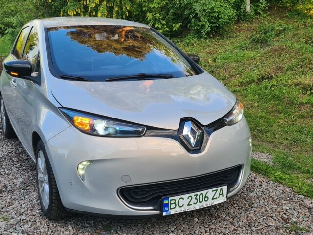 Бежевий Рено Зое, об'ємом двигуна 0 л та пробігом 171 тис. км за 13700 $, фото 1 на Automoto.ua