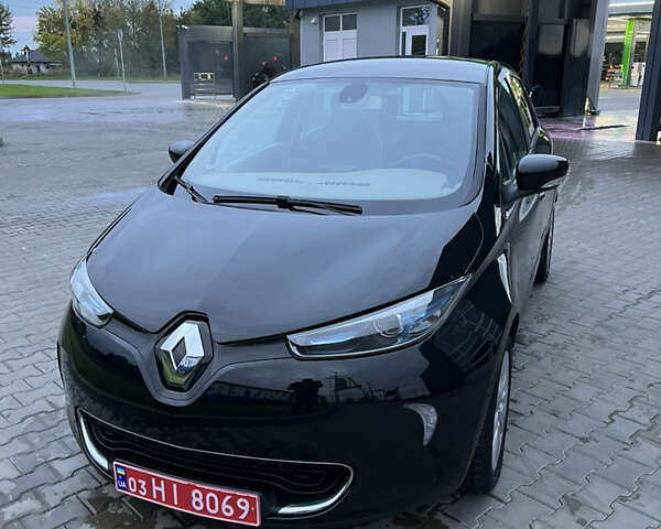 Черный Рено Зое, объемом двигателя 0 л и пробегом 124 тыс. км за 6300 $, фото 1 на Automoto.ua