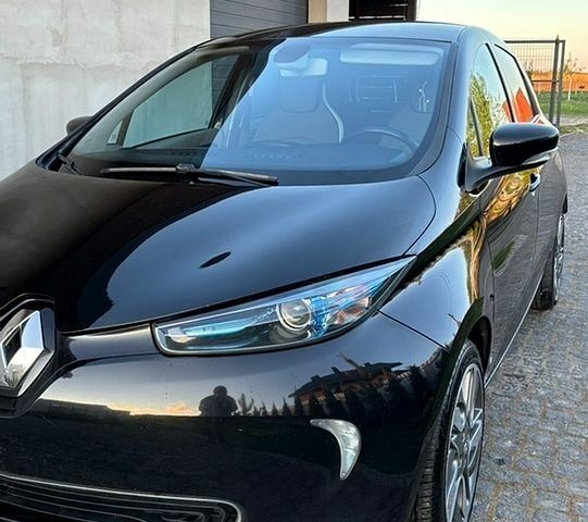 Черный Рено Зое, объемом двигателя 0 л и пробегом 144 тыс. км за 6750 $, фото 1 на Automoto.ua