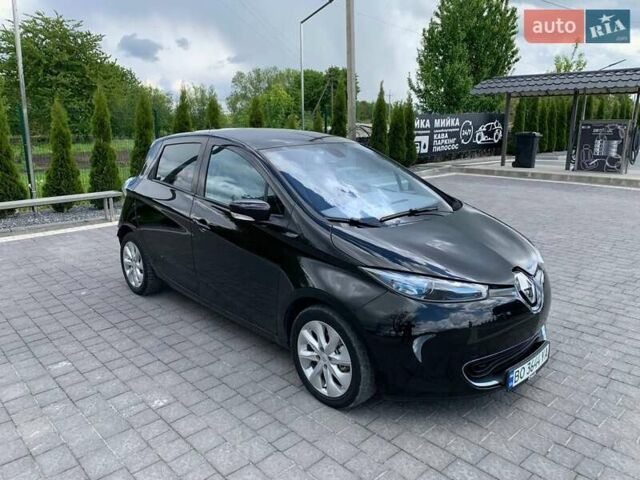 Черный Рено Зое, объемом двигателя 0 л и пробегом 130 тыс. км за 6400 $, фото 1 на Automoto.ua