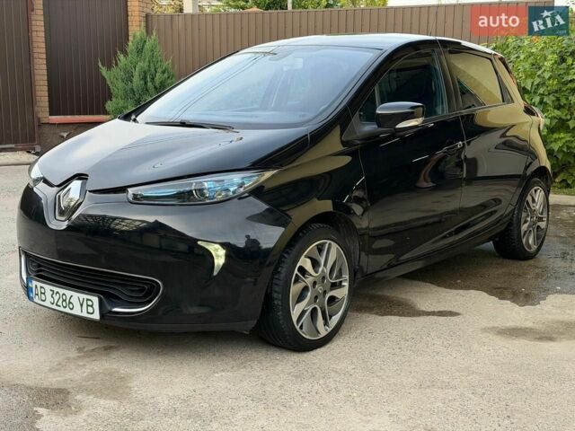 Черный Рено Зое, объемом двигателя 0 л и пробегом 118 тыс. км за 6999 $, фото 1 на Automoto.ua