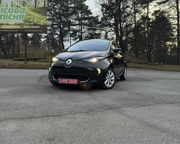 Черный Рено Зое, объемом двигателя 0 л и пробегом 90 тыс. км за 7700 $, фото 1 на Automoto.ua