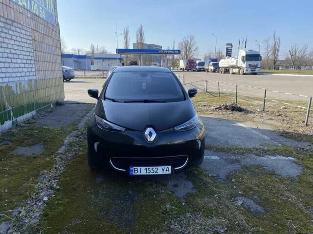 Черный Рено Зое, объемом двигателя 0 л и пробегом 152 тыс. км за 6555 $, фото 1 на Automoto.ua