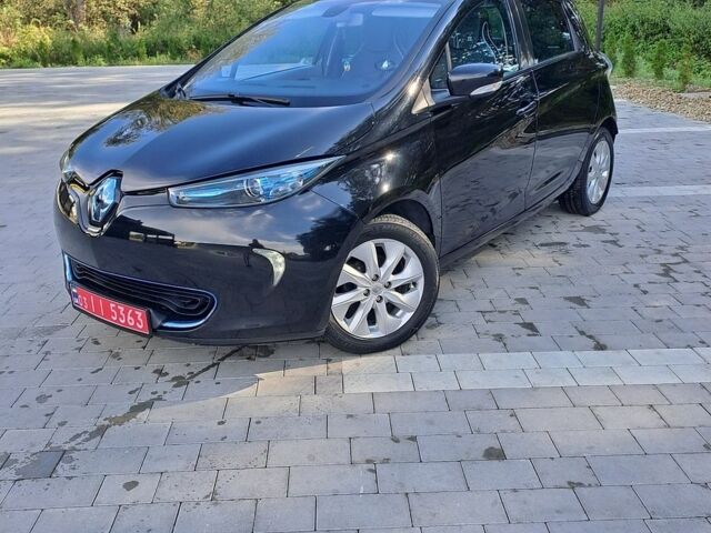 Черный Рено Зое, объемом двигателя 0 л и пробегом 63 тыс. км за 7500 $, фото 1 на Automoto.ua