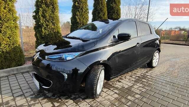 Черный Рено Зое, объемом двигателя 0 л и пробегом 76 тыс. км за 7650 $, фото 1 на Automoto.ua