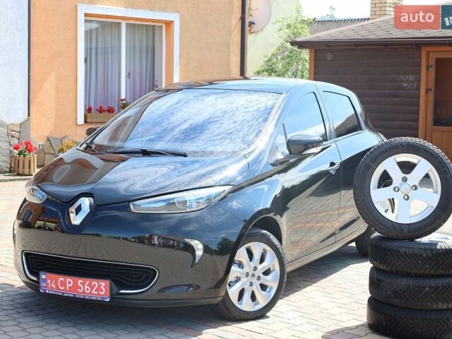 Черный Рено Зое, объемом двигателя 0 л и пробегом 132 тыс. км за 7100 $, фото 1 на Automoto.ua