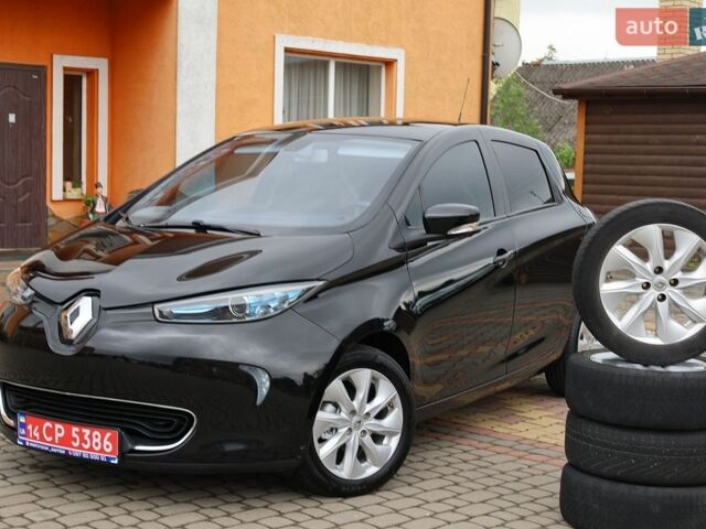Черный Рено Зое, объемом двигателя 0 л и пробегом 121 тыс. км за 7300 $, фото 1 на Automoto.ua