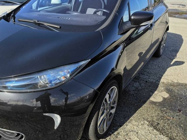 Черный Рено Зое, объемом двигателя 0 л и пробегом 223 тыс. км за 5400 $, фото 1 на Automoto.ua