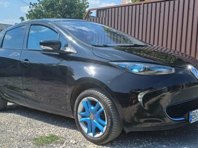 Черный Рено Зое, объемом двигателя 0 л и пробегом 110 тыс. км за 6900 $, фото 1 на Automoto.ua