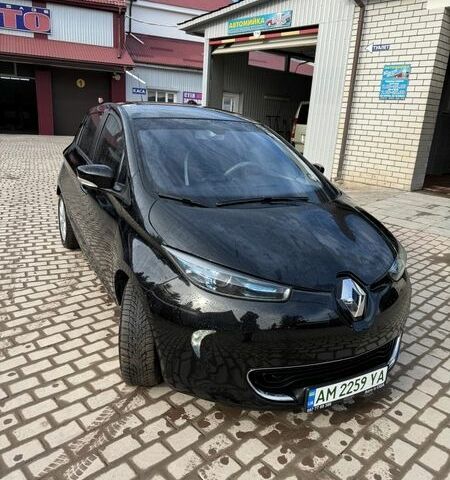 Чорний Рено Зое, об'ємом двигуна 0 л та пробігом 90 тис. км за 7300 $, фото 1 на Automoto.ua