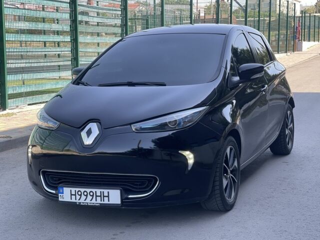 Черный Рено Зое, объемом двигателя 0 л и пробегом 120 тыс. км за 6899 $, фото 1 на Automoto.ua