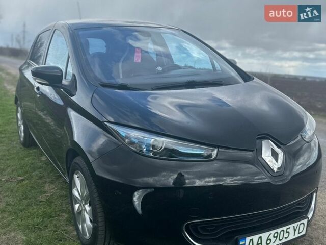 Черный Рено Зое, объемом двигателя 0 л и пробегом 146 тыс. км за 7600 $, фото 1 на Automoto.ua