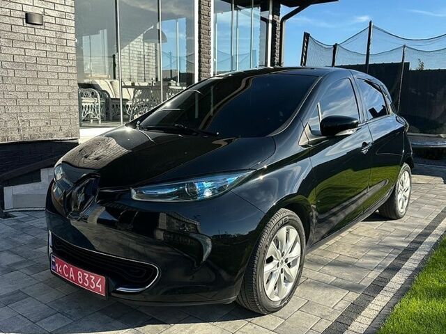 Чорний Рено Зое, об'ємом двигуна 0 л та пробігом 109 тис. км за 7800 $, фото 1 на Automoto.ua