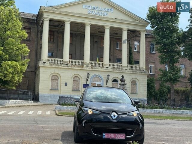 Черный Рено Зое, объемом двигателя 0 л и пробегом 117 тыс. км за 10300 $, фото 1 на Automoto.ua