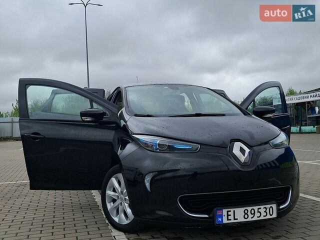 Черный Рено Зое, объемом двигателя 0 л и пробегом 84 тыс. км за 7799 $, фото 1 на Automoto.ua