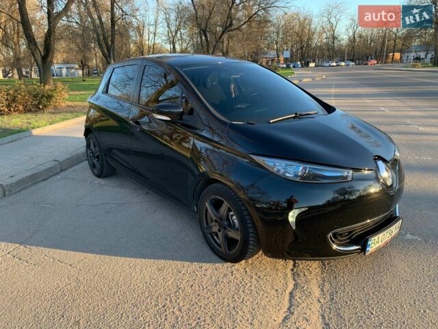 Черный Рено Зое, объемом двигателя 0 л и пробегом 92 тыс. км за 8100 $, фото 1 на Automoto.ua
