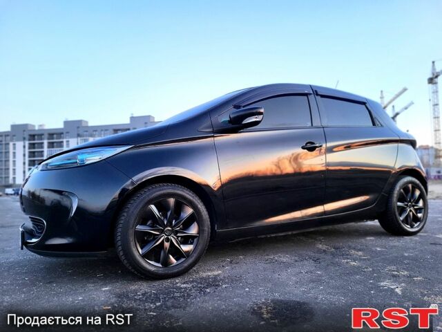 Черный Рено Зое, объемом двигателя 100 л и пробегом 239 тыс. км за 6999 $, фото 1 на Automoto.ua