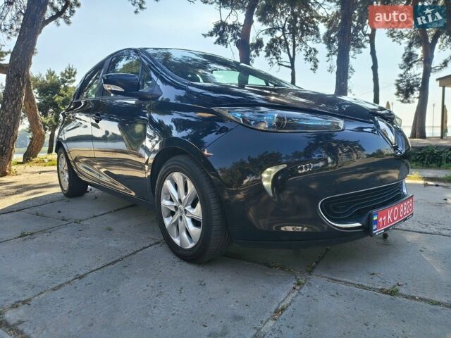 Черный Рено Зое, объемом двигателя 0 л и пробегом 139 тыс. км за 7800 $, фото 1 на Automoto.ua