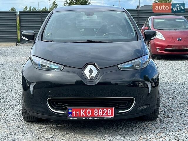 Черный Рено Зое, объемом двигателя 0 л и пробегом 129 тыс. км за 7250 $, фото 1 на Automoto.ua
