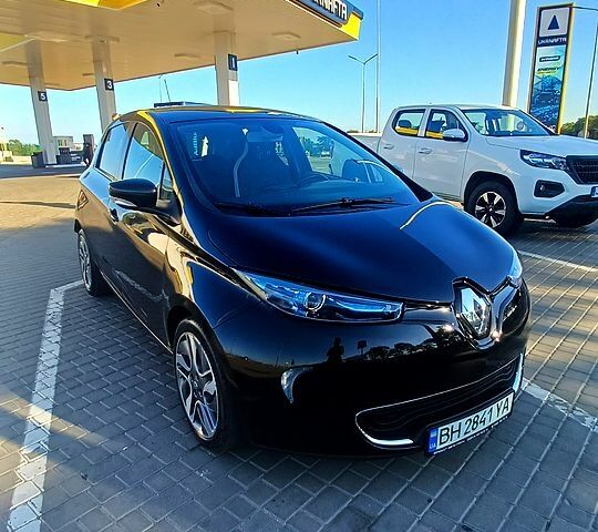 Чорний Рено Зое, об'ємом двигуна 88 л та пробігом 103 тис. км за 7900 $, фото 1 на Automoto.ua