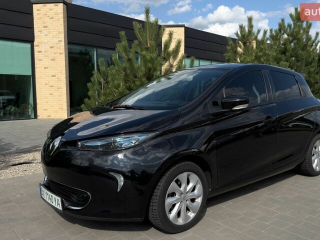 Черный Рено Зое, объемом двигателя 0 л и пробегом 73 тыс. км за 8800 $, фото 1 на Automoto.ua