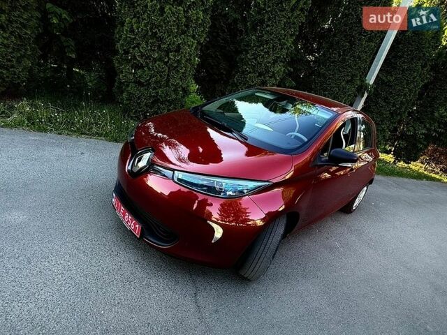 Черный Рено Зое, объемом двигателя 0 л и пробегом 144 тыс. км за 8350 $, фото 1 на Automoto.ua