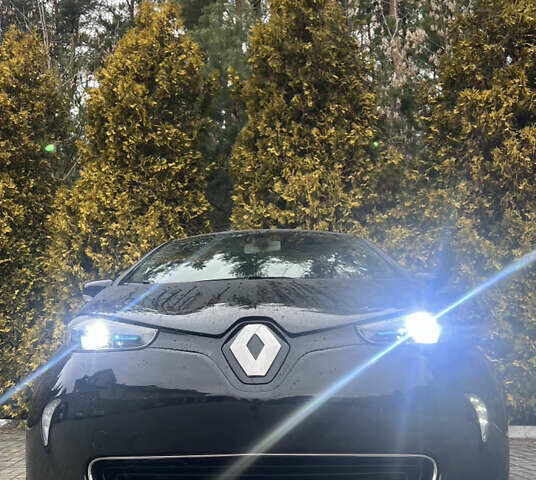 Рено Зое 2017 в Мостисках на Automoto.ua Черный Рено Зое, объемом двигателя 0 л и пробегом 205 тыс. км за 8000 $, фото 1 на Automoto.ua