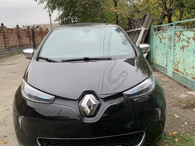 Черный Рено Зое, объемом двигателя 0 л и пробегом 170 тыс. км за 7000 $, фото 1 на Automoto.ua