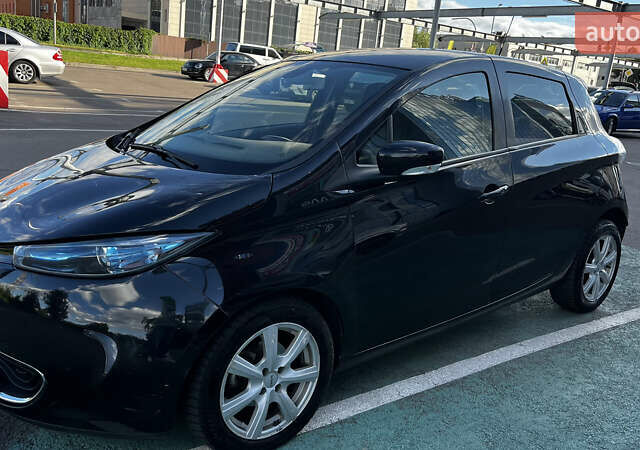 Черный Рено Зое, объемом двигателя 0 л и пробегом 98 тыс. км за 9500 $, фото 1 на Automoto.ua