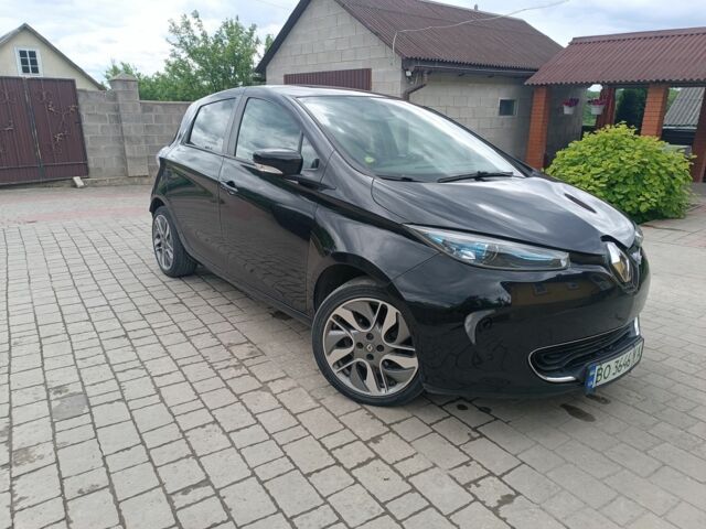 Черный Рено Зое, объемом двигателя 0 л и пробегом 205 тыс. км за 9400 $, фото 1 на Automoto.ua