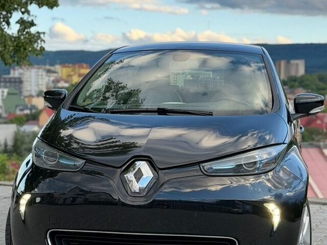 Чорний Рено Зое, об'ємом двигуна 0 л та пробігом 147 тис. км за 8890 $, фото 1 на Automoto.ua