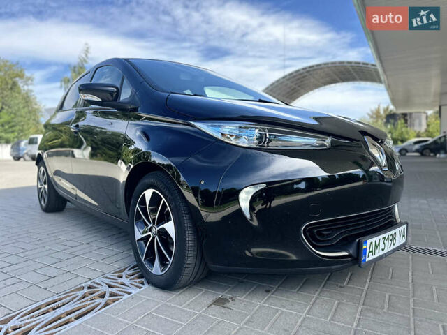Черный Рено Зое, объемом двигателя 0 л и пробегом 85 тыс. км за 11950 $, фото 1 на Automoto.ua