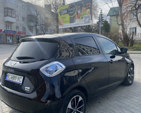 Черный Рено Зое, объемом двигателя 0 л и пробегом 120 тыс. км за 9800 $, фото 1 на Automoto.ua