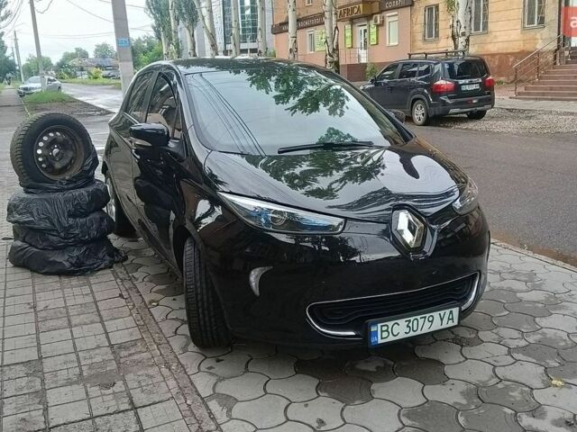 Черный Рено Зое, объемом двигателя 0 л и пробегом 185 тыс. км за 9000 $, фото 1 на Automoto.ua