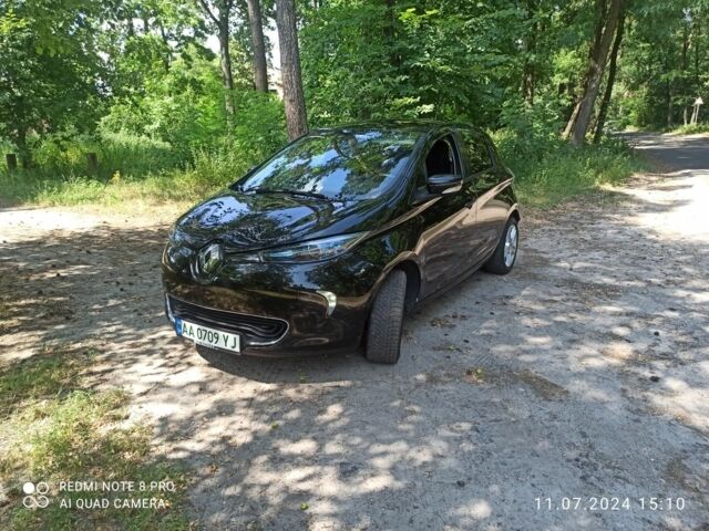 Черный Рено Зое, объемом двигателя 0 л и пробегом 159 тыс. км за 9200 $, фото 1 на Automoto.ua