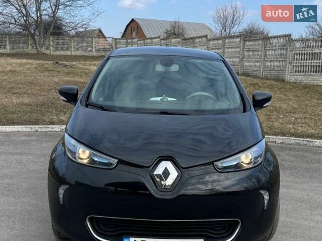 Черный Рено Зое, объемом двигателя 0 л и пробегом 107 тыс. км за 9500 $, фото 1 на Automoto.ua