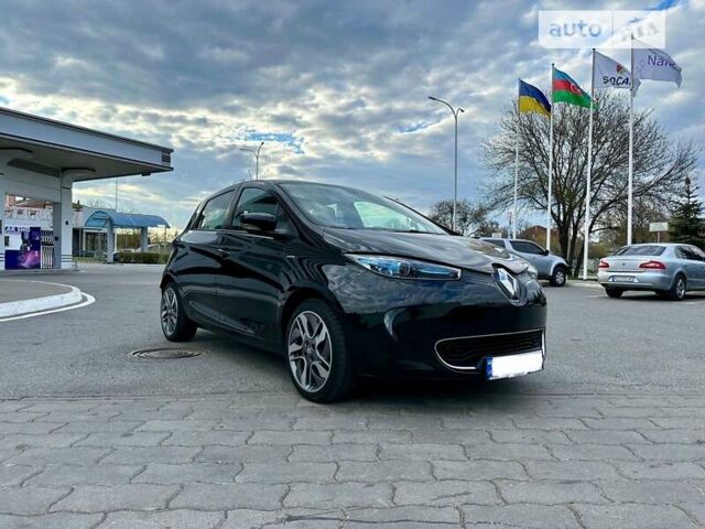Черный Рено Зое, объемом двигателя 0 л и пробегом 67 тыс. км за 14800 $, фото 1 на Automoto.ua