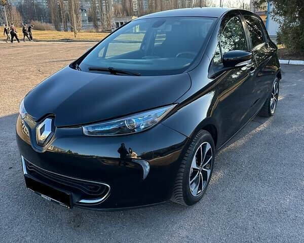Черный Рено Зое, объемом двигателя 0 л и пробегом 92 тыс. км за 9300 $, фото 1 на Automoto.ua