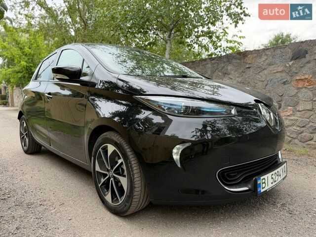 Черный Рено Зое, объемом двигателя 0 л и пробегом 80 тыс. км за 11200 $, фото 1 на Automoto.ua
