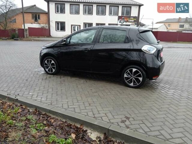 Черный Рено Зое, объемом двигателя 0 л и пробегом 101 тыс. км за 8750 $, фото 1 на Automoto.ua